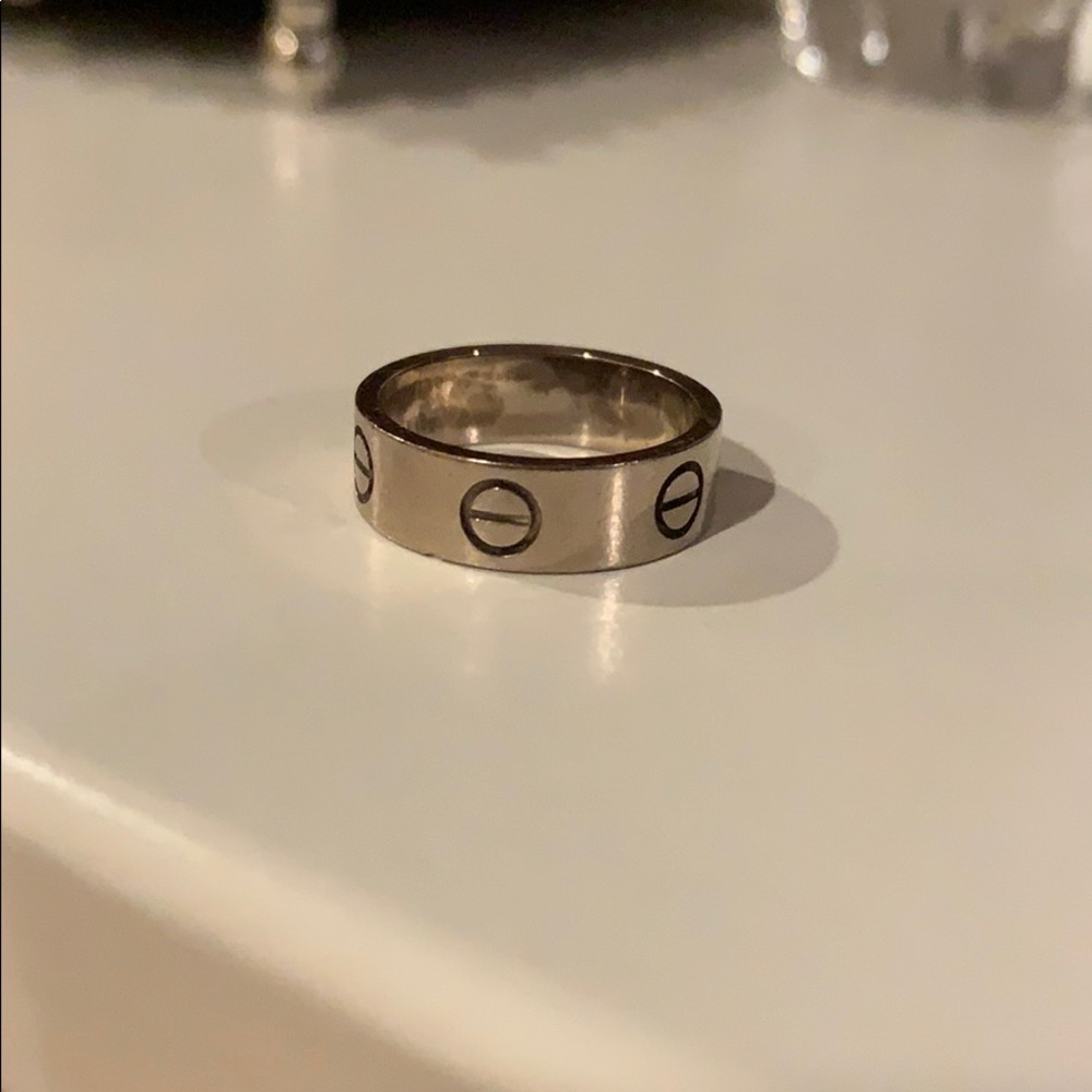 Cartier size 51 white gold love ring